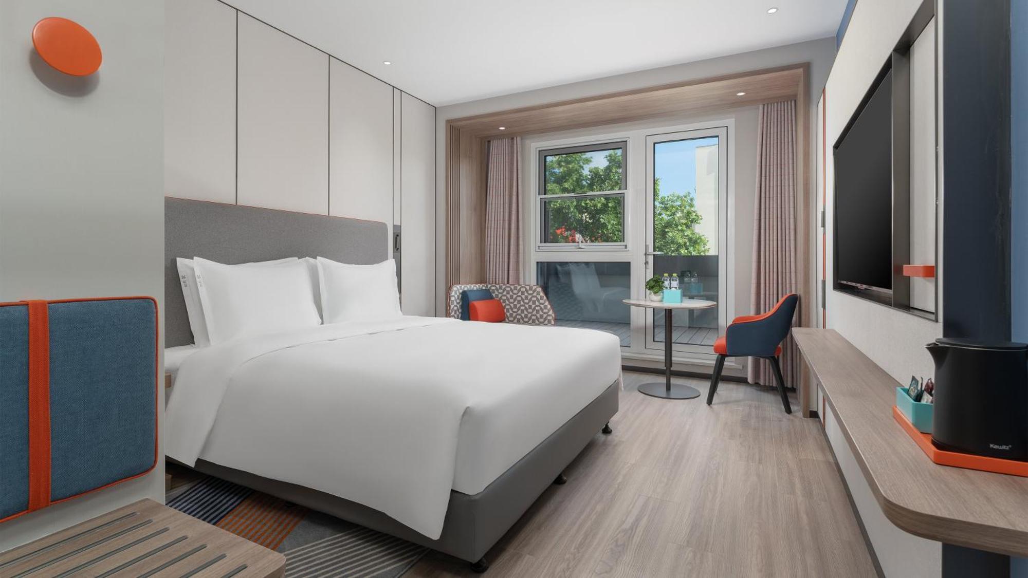 Holiday Inn Express Qingdao Shibei By Ihg Εξωτερικό φωτογραφία
