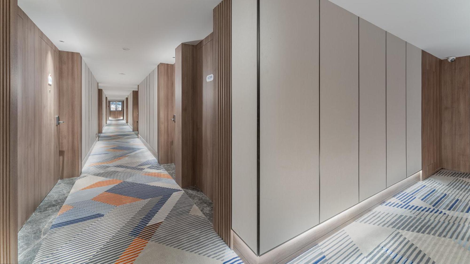Holiday Inn Express Qingdao Shibei By Ihg Εξωτερικό φωτογραφία