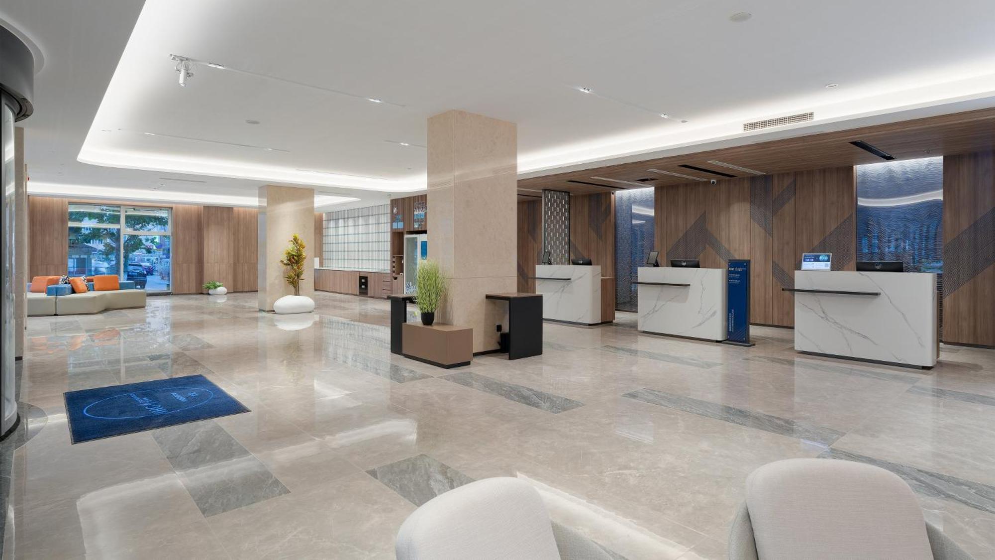 Holiday Inn Express Qingdao Shibei By Ihg Εξωτερικό φωτογραφία