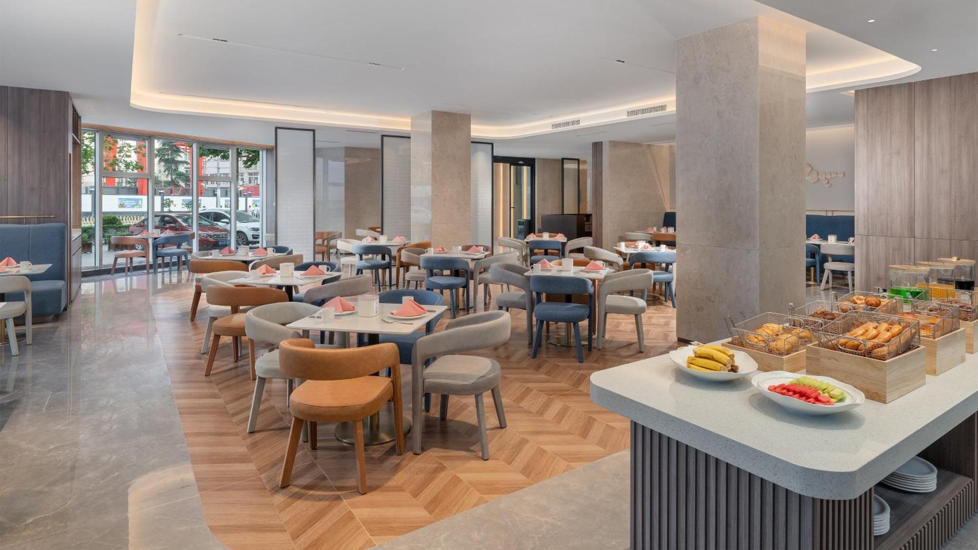 Holiday Inn Express Qingdao Shibei By Ihg Εξωτερικό φωτογραφία