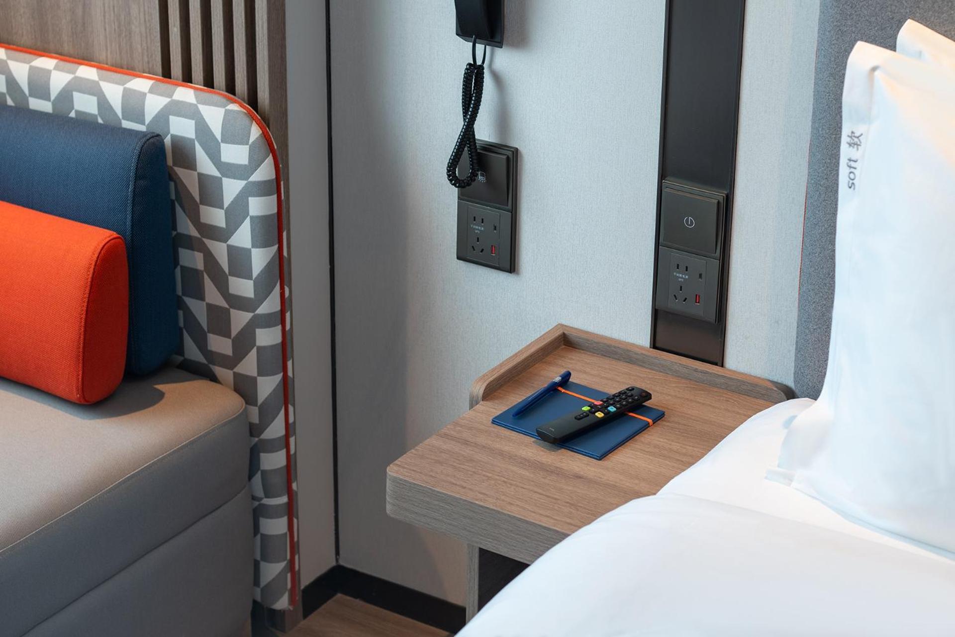 Holiday Inn Express Qingdao Shibei By Ihg Εξωτερικό φωτογραφία
